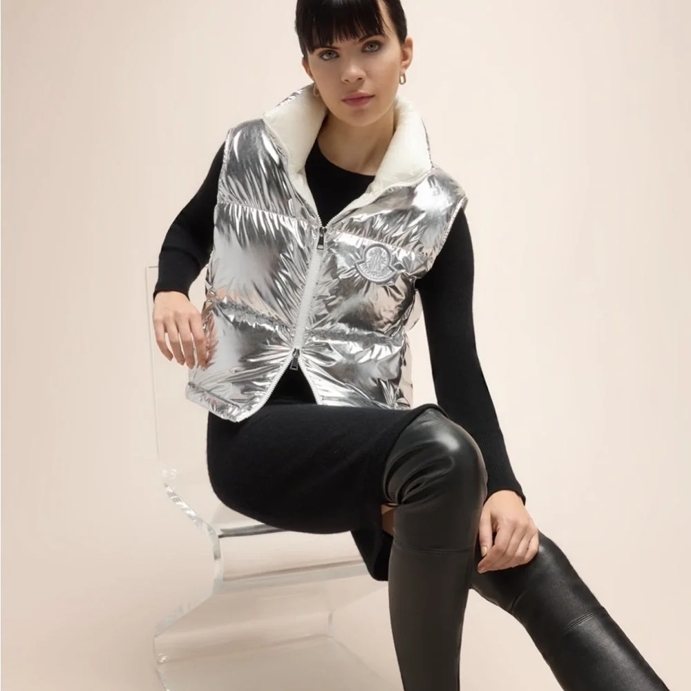 MONCLER NWT Blavet Silver Down Quilted Puffer Vest 3 L Metallic - Picture 5 of 16
